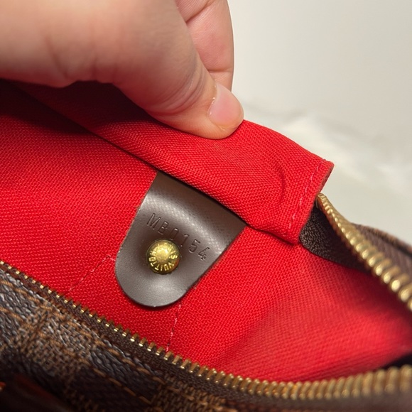Authentic Louis Vuitton Speedy 30 Damier Ebene - Picture 15 of 17